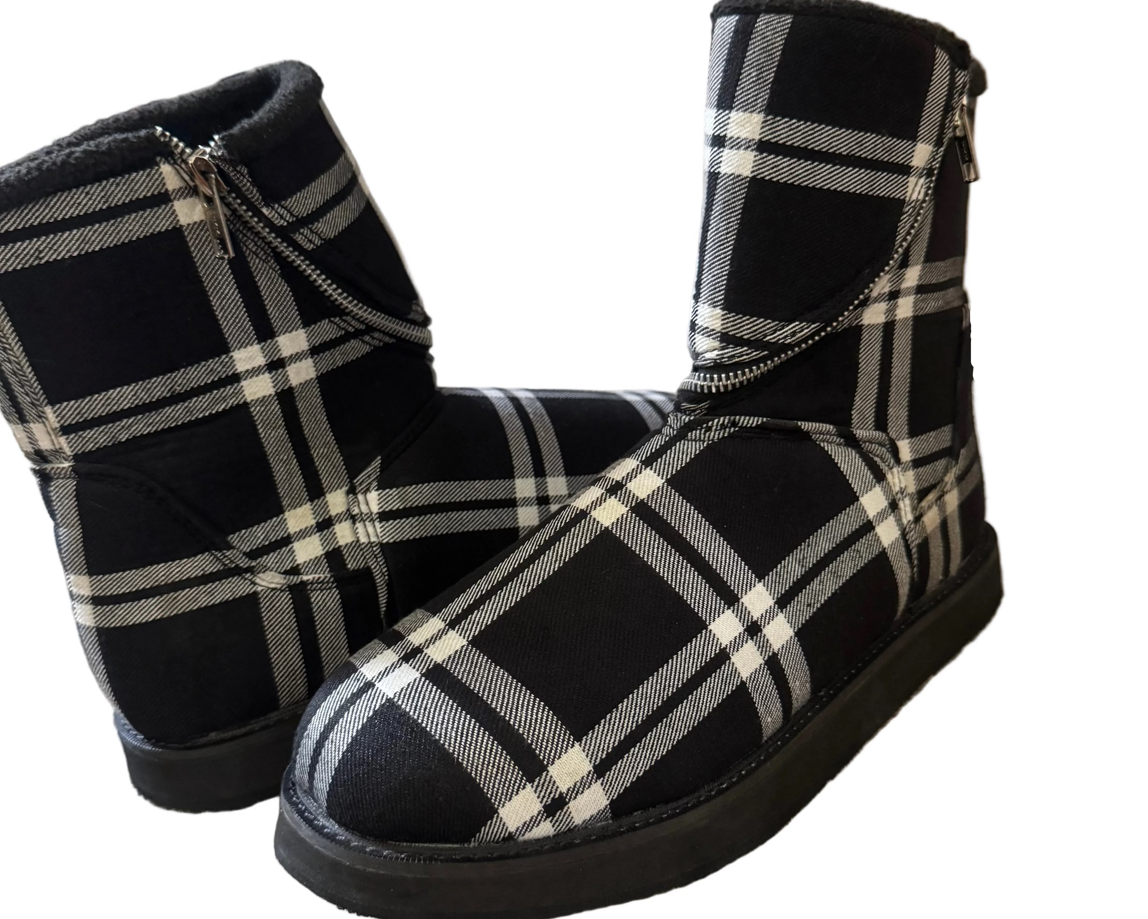 zipper flannel boots (sample pair 1of1)